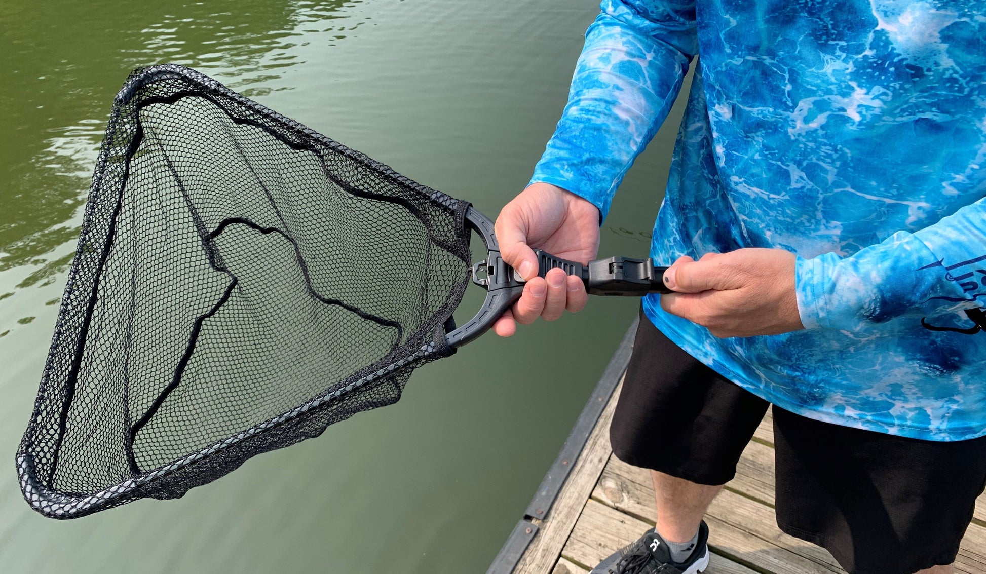 Collapsible Fishing Net with 16 x 14 Hoop and Black Transparent Mesh - Peak Performance Outfitters